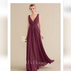A-line V-Neck Floor-Length Chiffon Dress With Pleated Size 2‎ Blush NWT